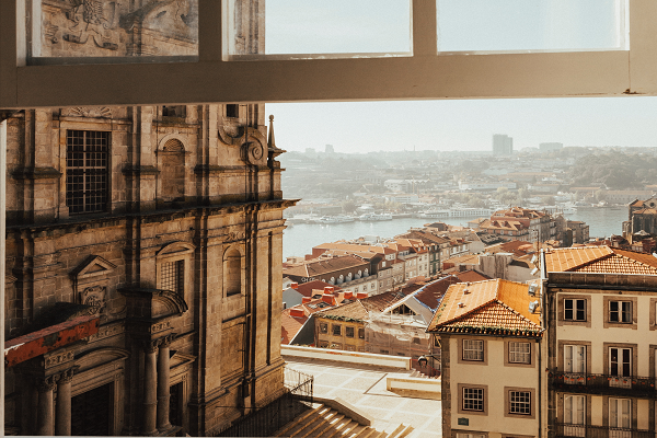 Quais os melhores bairros para comprar casa no Porto?